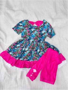 Girls Unbranded Casual Tunic & Leggings Set size 8 Blue Pink Hummingbird